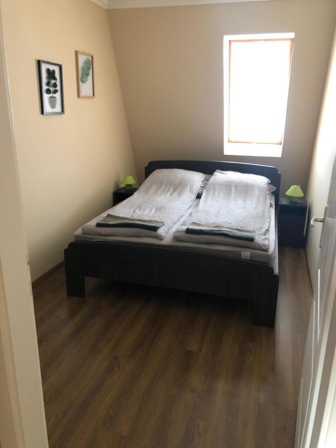 Alina Apartmanok Hajduszoboszlo Exterior foto