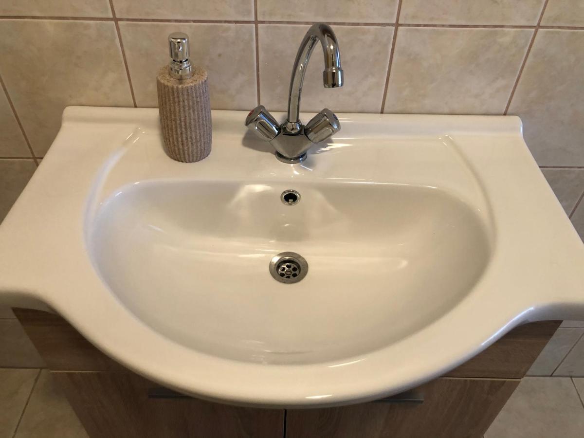 Alina Apartmanok Hajduszoboszlo Exterior foto