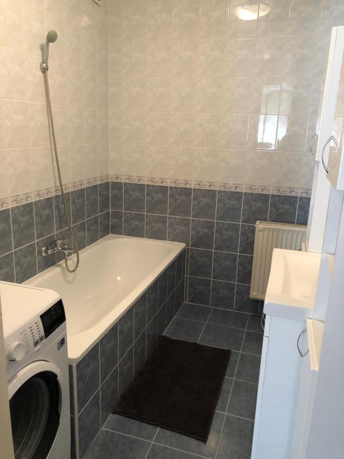 Alina Apartmanok Hajduszoboszlo Exterior foto