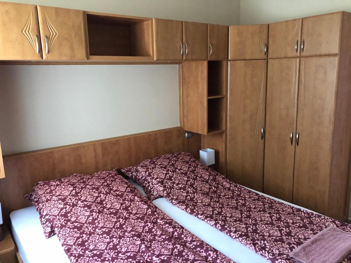 Alina Apartmanok Hajduszoboszlo Exterior foto