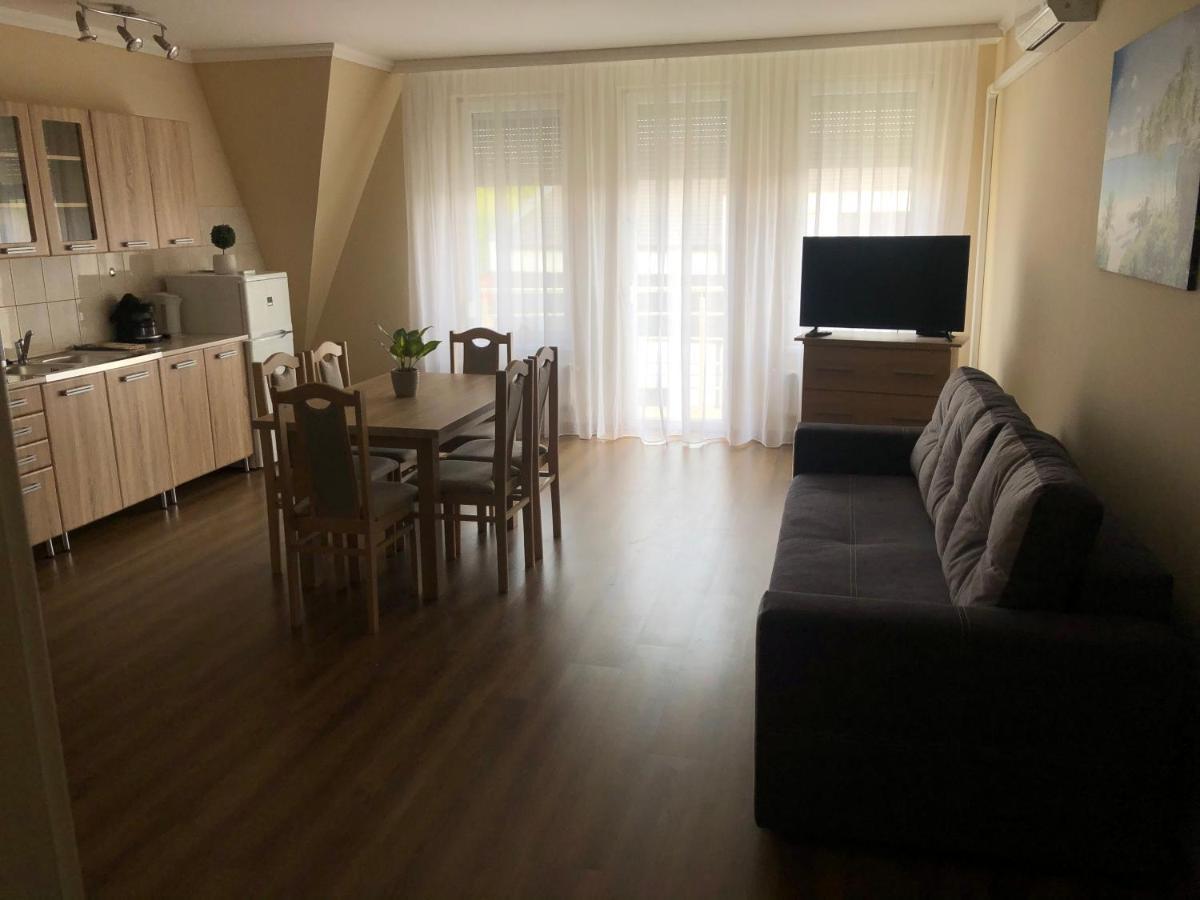 Alina Apartmanok Hajduszoboszlo Exterior foto