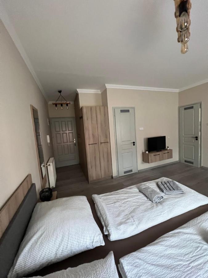 Alina Apartmanok Hajduszoboszlo Exterior foto